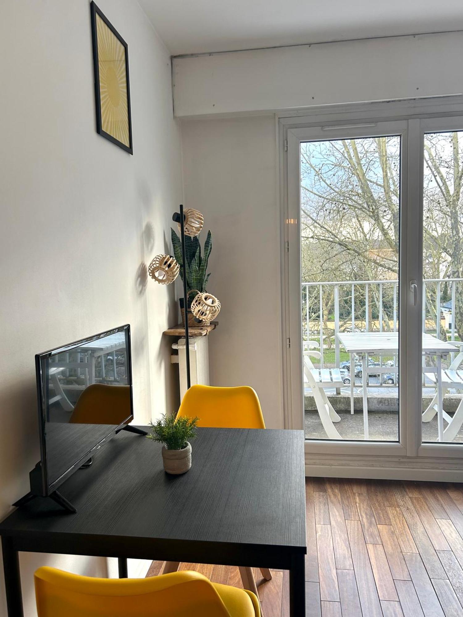 Lemon - Balcon Et Parking - Proximité Château Appartement